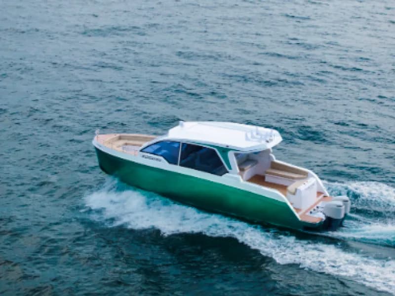 The finished Eldorado 40 running on open water