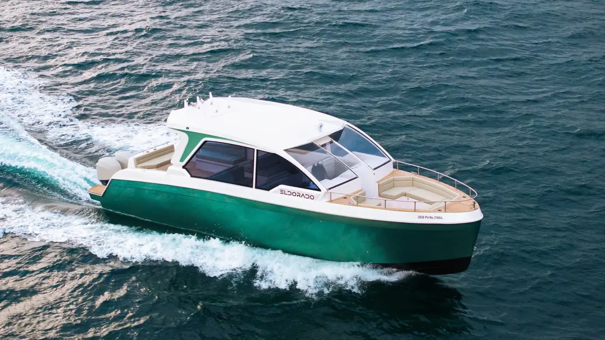 The Eldorado 40 under construction in the Fortune Yachts facility